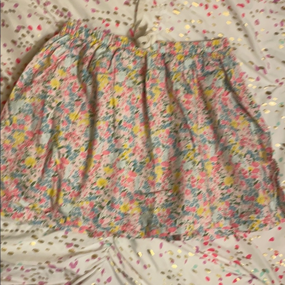 5/$25 Girls Carters Floral Skirt Size 6